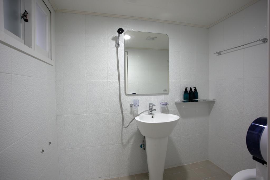Guesthouse Dodam I Seul Quarto foto